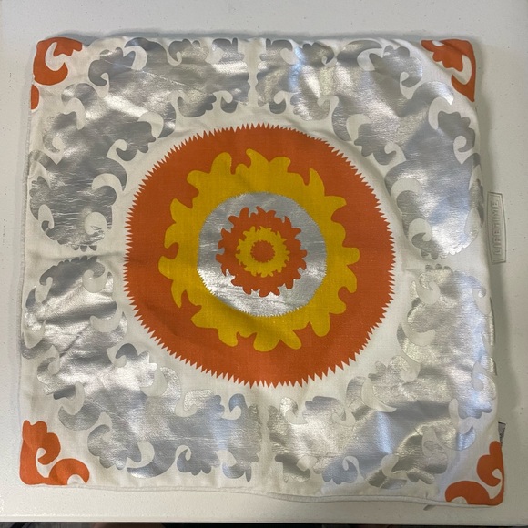 THRO By Marlo Lorenz Yellow Throw pellow case - Picture 1 of 5